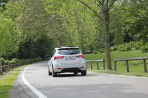Hyundai ix20 - Test Drive 2012