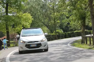 Hyundai ix20 - Test Drive 2012
