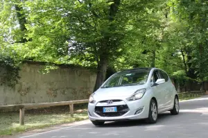 Hyundai ix20 - Test Drive 2012