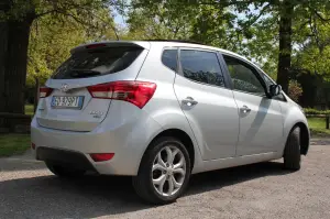 Hyundai ix20 - Test Drive 2012