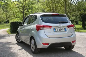 Hyundai ix20 - Test Drive 2012