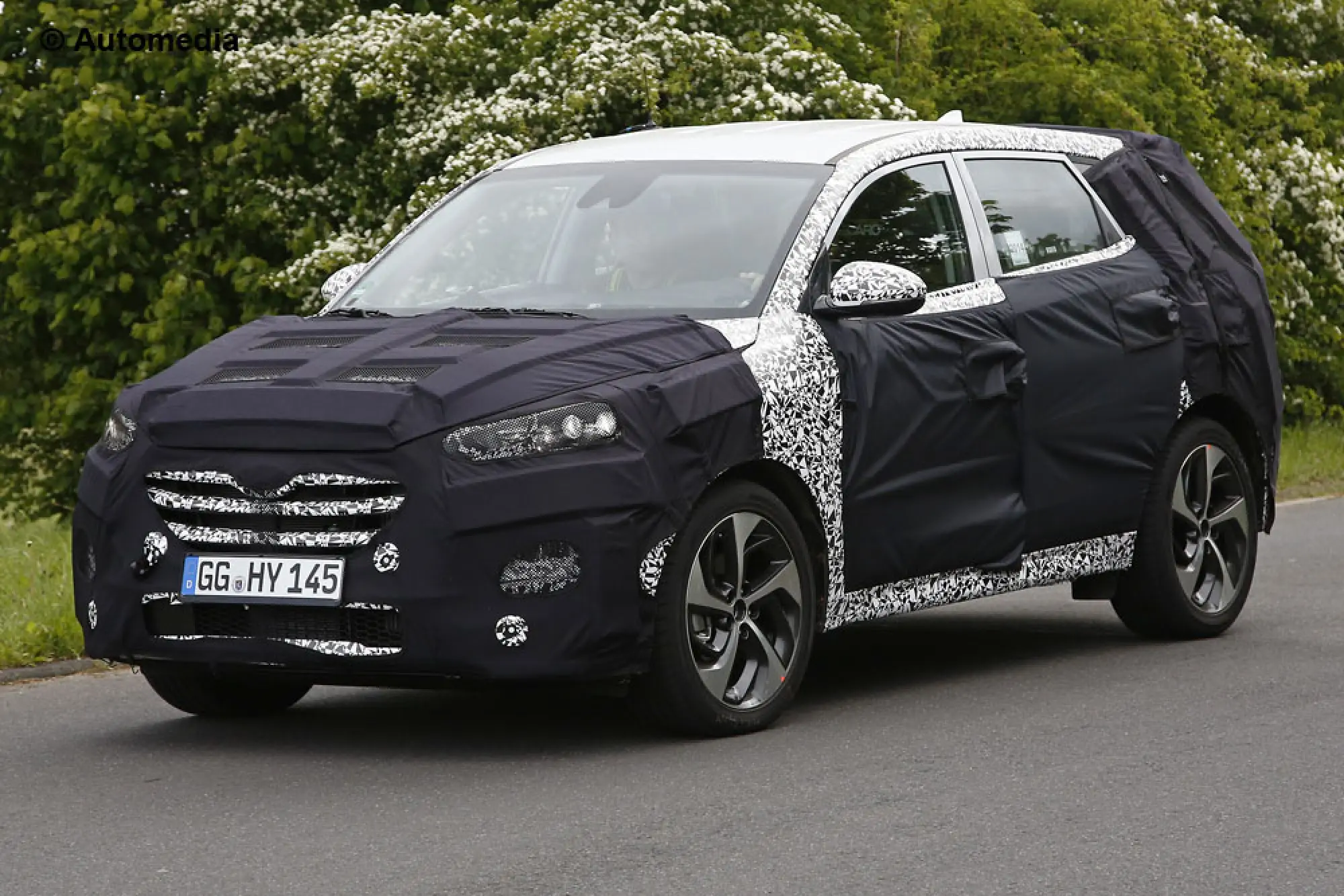 Hyundai ix35 2016 - Foto spia 13-05-2014 - 3