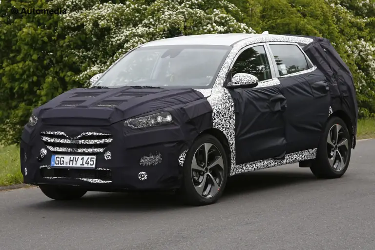 Hyundai ix35 2016 - Foto spia 13-05-2014 - 3