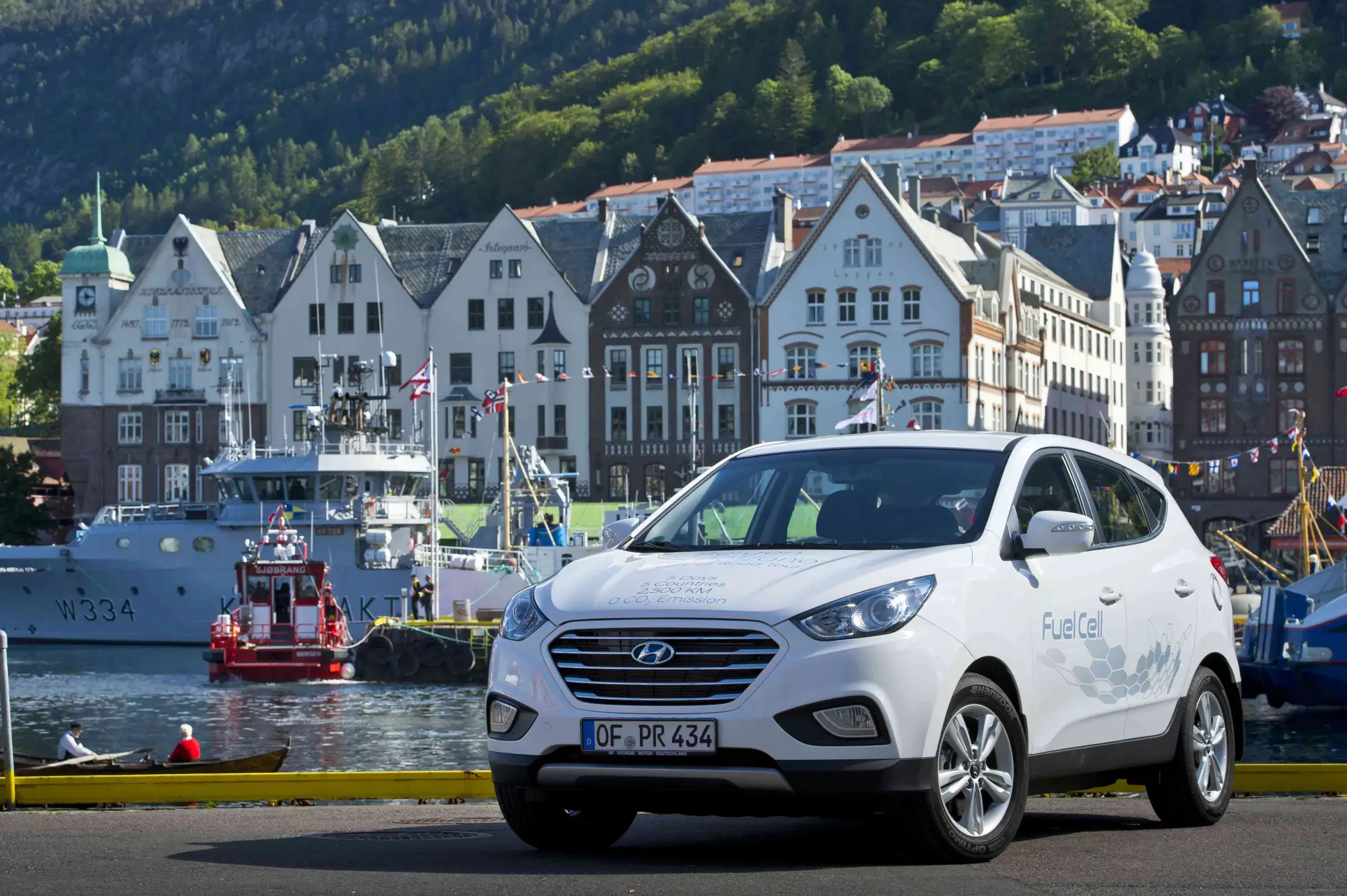 Hyundai ix35 Fuel Cell - stazione di rifornimento di idrogeno di Offenbach - 4