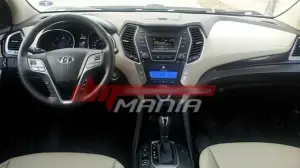 Hyundai ix45 2012 abitacolo foto non ufficiali