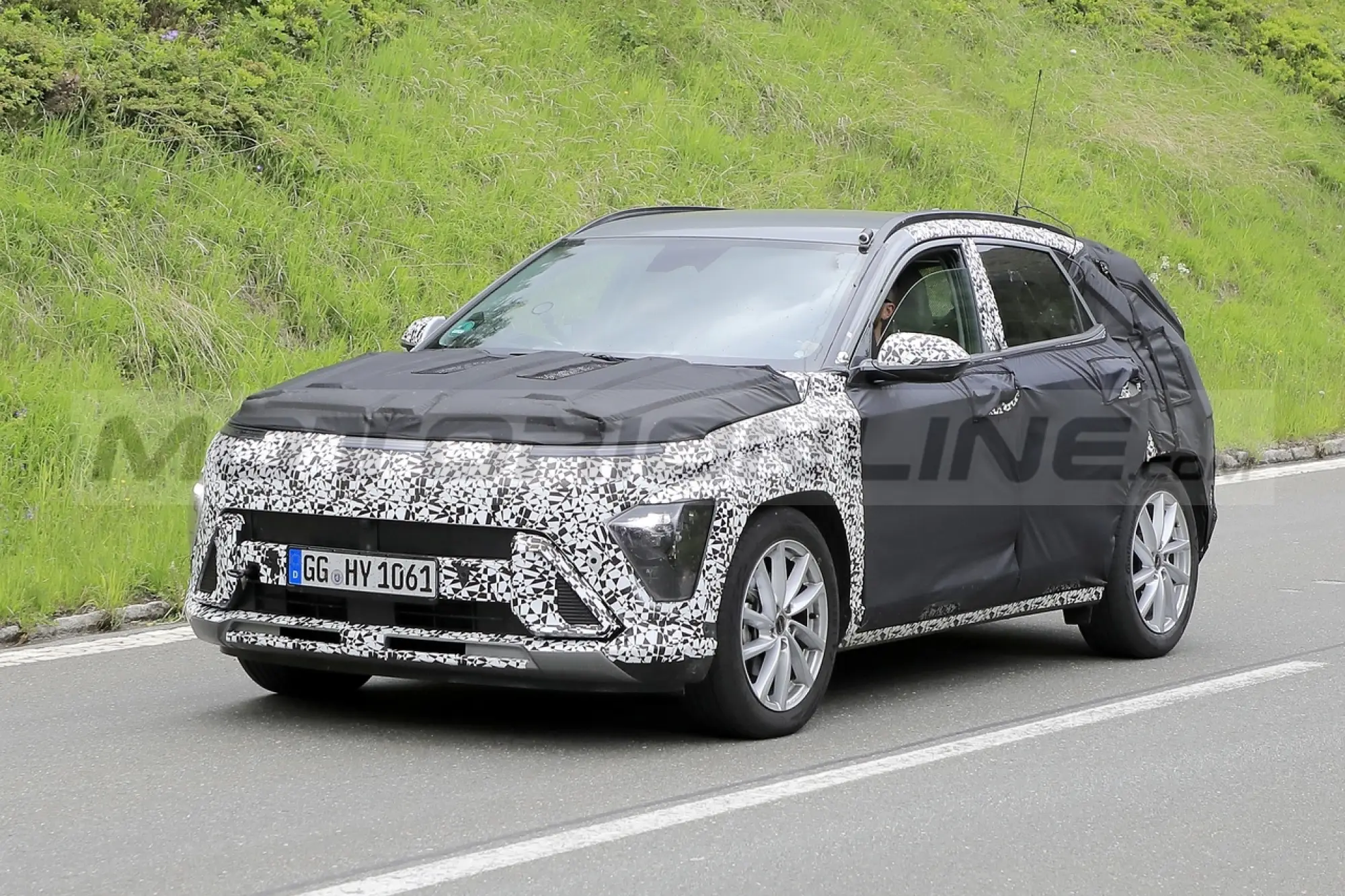 Hyundai Kona 2024 - Foto Spia 03-06-2022 - 13