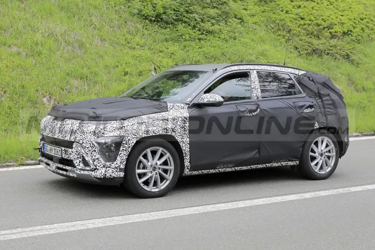 Hyundai Kona 2024 - Foto Spia 03-06-2022 - 17