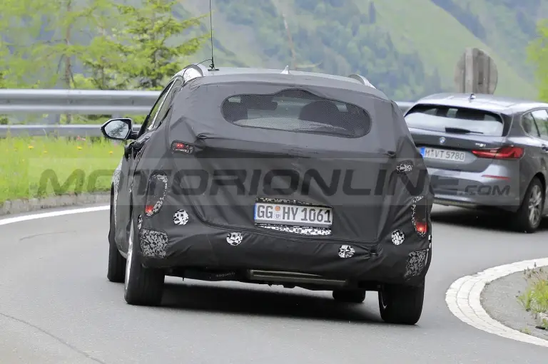 Hyundai Kona 2024 - Foto Spia 03-06-2022 - 19