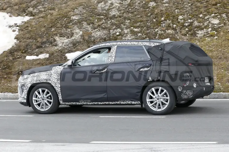 Hyundai Kona 2024 - Foto Spia 03-06-2022 - 18