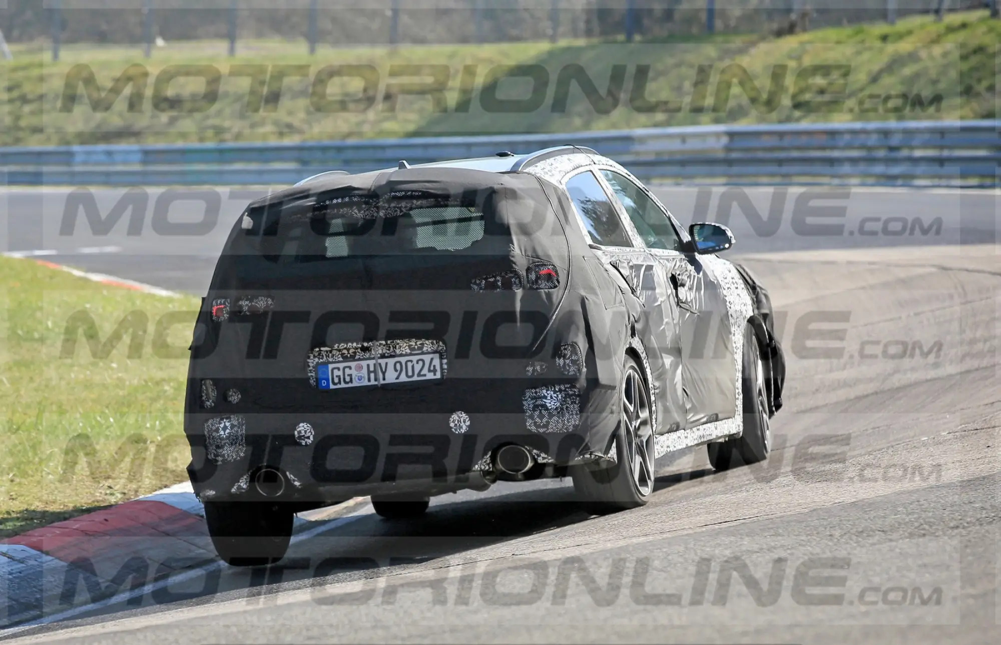 Hyundai Kona N 2020 - Foto spia - 5