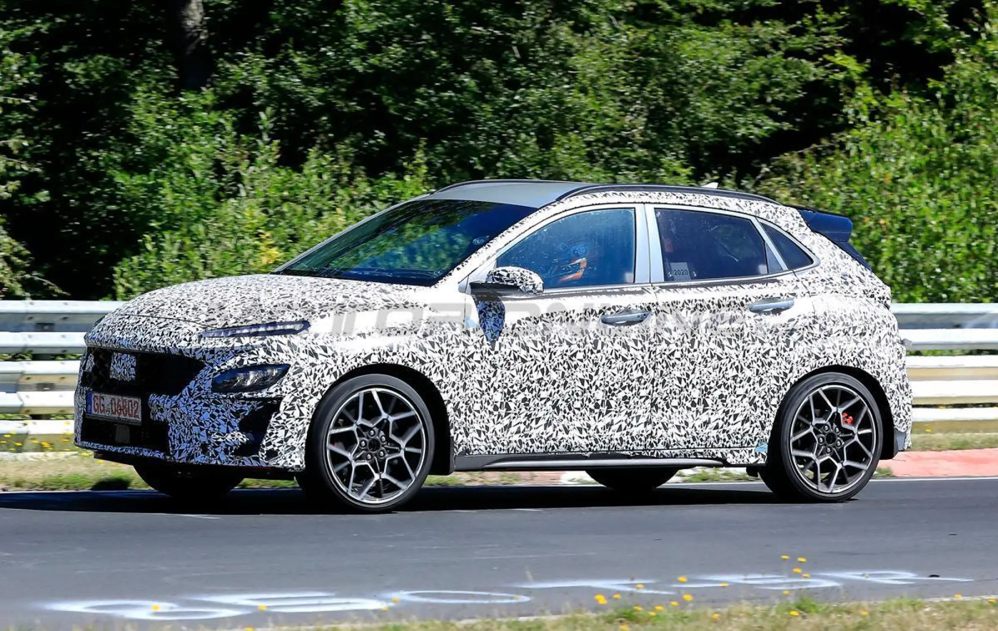 Hyundai Kona N - Foto spia 14-08-2020 - 12