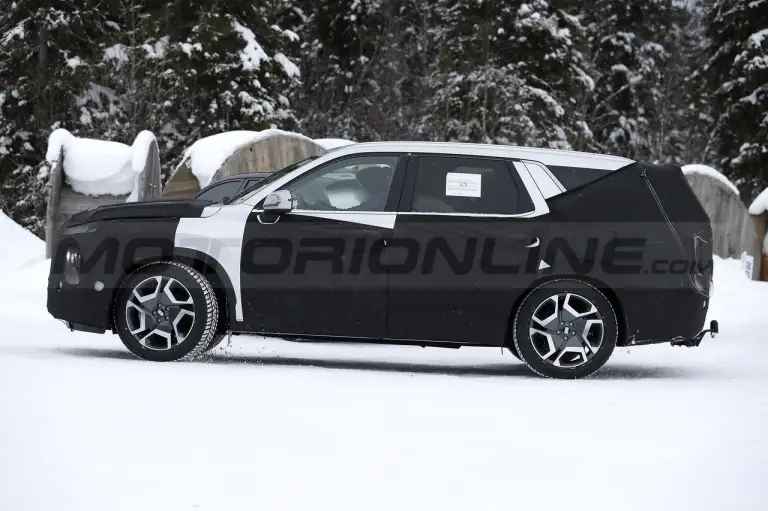 Hyundai Palisade 2023 - Foto Spia 22-03-2022 - 16
