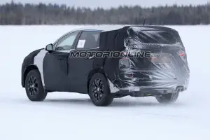 Hyundai Santa Fe foto spia 7 febbraio 2017 - 4