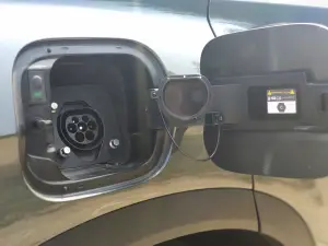 Hyundai Santa Fe Plug-in 2021 - Prova su Strada  - 4