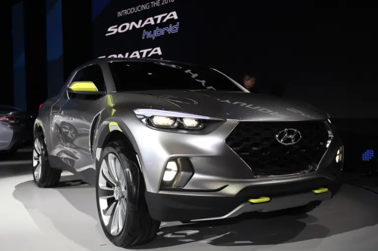 Hyundai SantaCruz - Salone di Detroit 2015 - 4