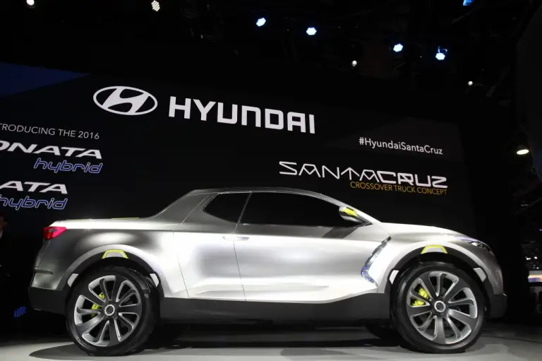 Hyundai SantaCruz - Salone di Detroit 2015 - 7