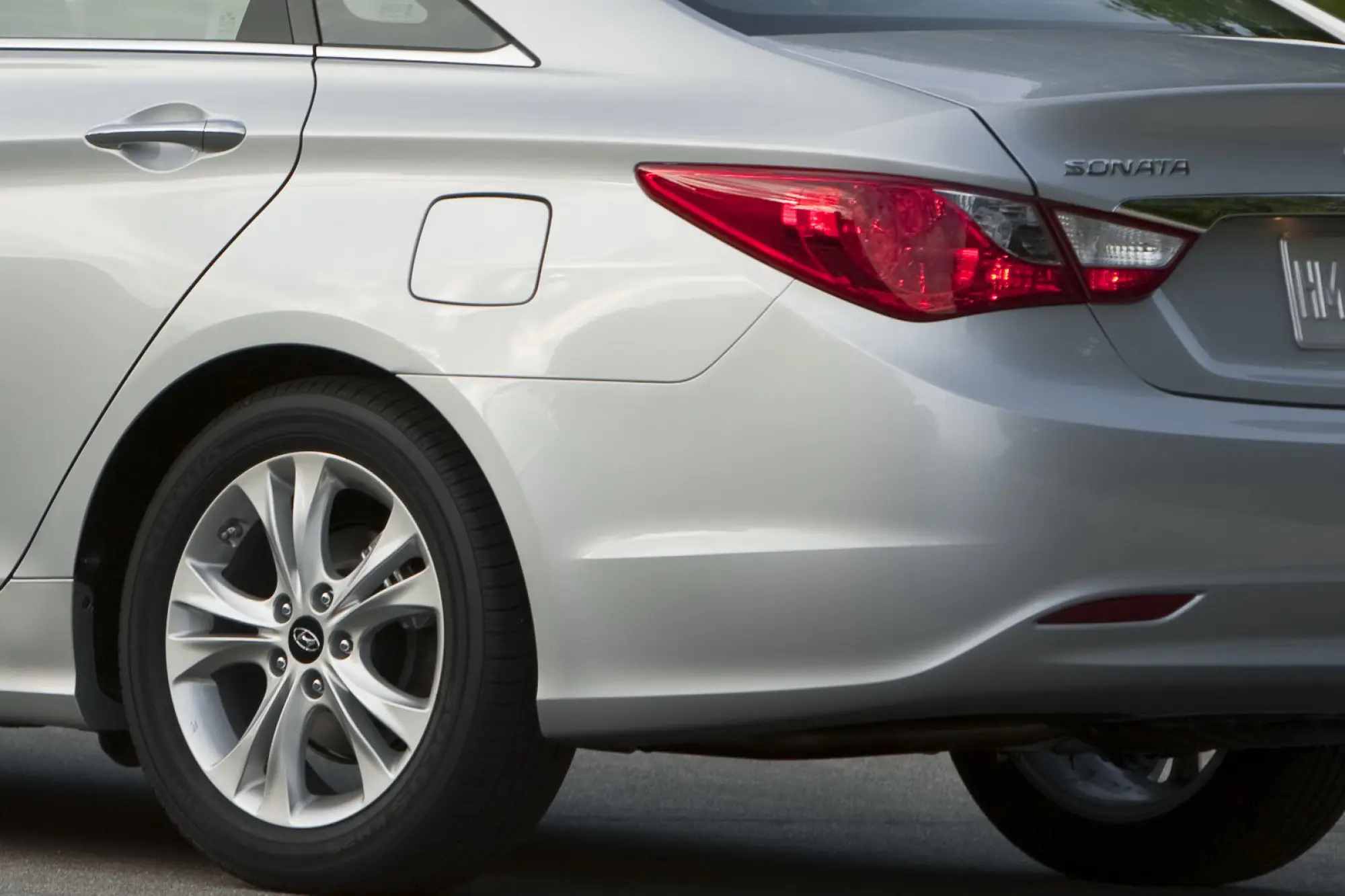Hyundai Sonata 2011 - 4