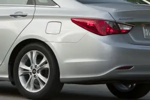 Hyundai Sonata 2011 - 4