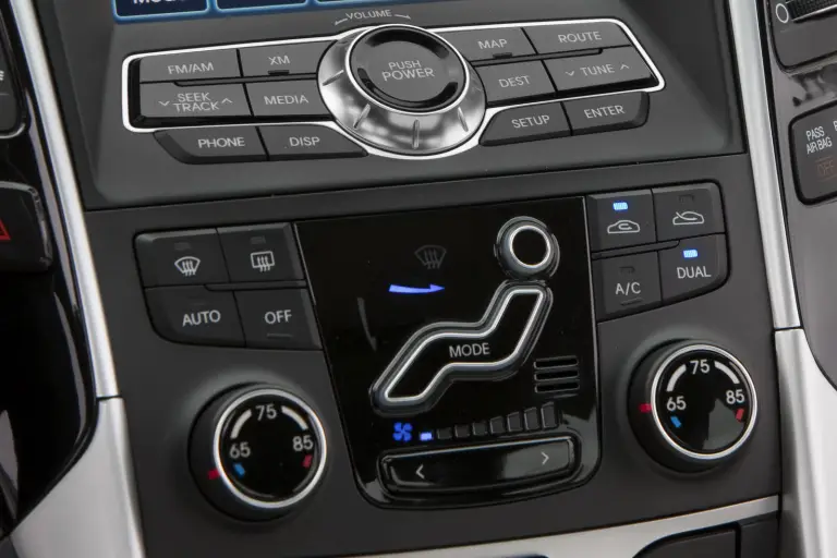 Hyundai Sonata 2011 - 5