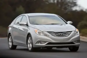 Hyundai Sonata 2011 - 10