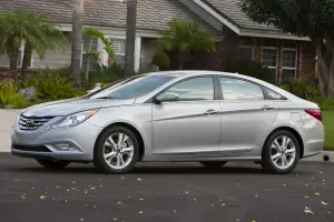 Hyundai Sonata 2011 - 13