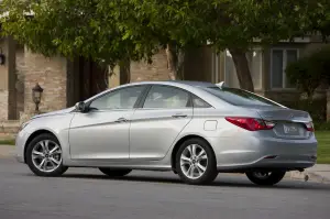 Hyundai Sonata 2011 - 17