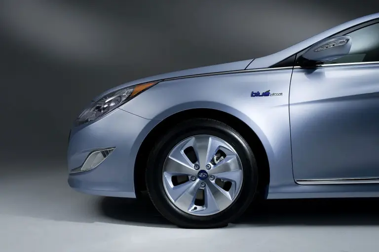 Hyundai Sonata Hybrid - 6