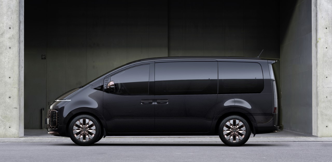 Hyundai Staria - Prime immagini ufficiali