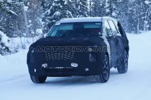 Hyundai SUV 8 posti - Foto spia 16-03-2018  - 2