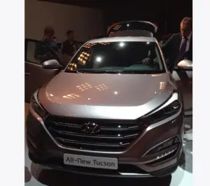 Hyundai Tucson 2016 - prime foto dal web