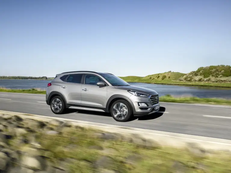 Hyundai Tucson My 2019 motore ibrido-diesel - 6