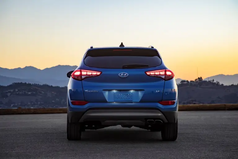 Hyundai Tucson Night - 3