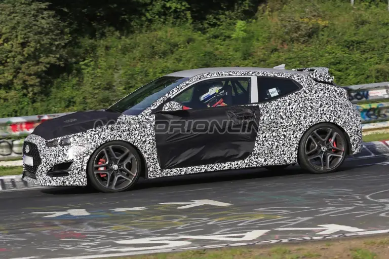 Hyundai Veloster N - Foto spia 19-08-2017 - 5