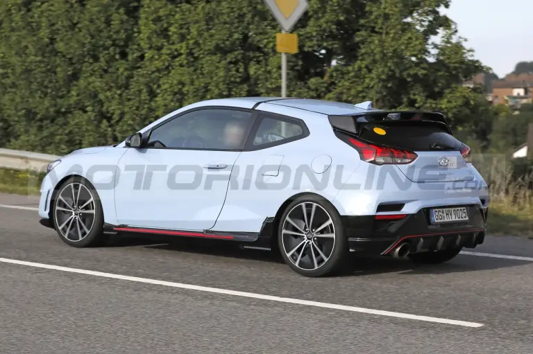Hyundai Veloster N Hybrid - Foto Spia 14-07-2022 - 4