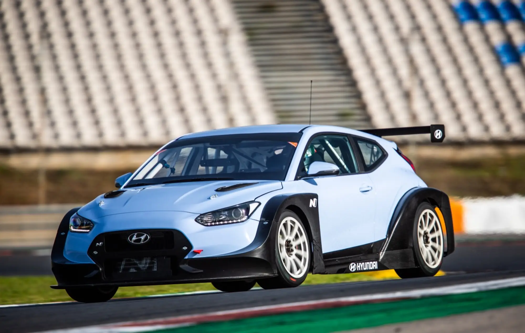 Hyundai Veloster N TCR  - 17