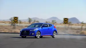 Hyundai Veloster ottiene 5 stelle per la protezione globale da NHTSA - 2