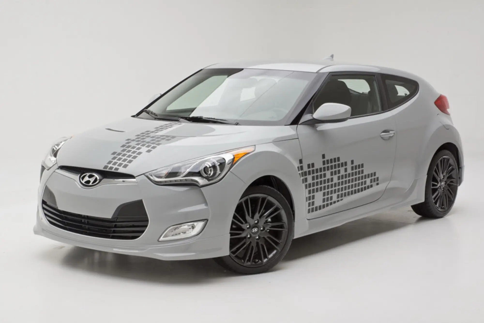 Hyundai Veloster RE:MIX - 2