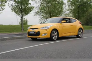 Hyundai Veloster - Test Drive 2012