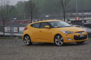 Hyundai Veloster - Test Drive 2012