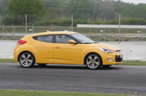 Hyundai Veloster - Test Drive 2012