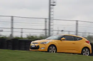 Hyundai Veloster - Test Drive 2012