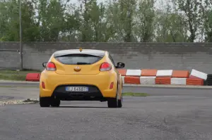 Hyundai Veloster - Test Drive 2012