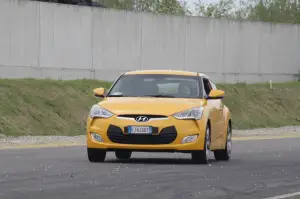 Hyundai Veloster - Test Drive 2012