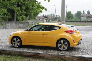 Hyundai Veloster - Test Drive 2012