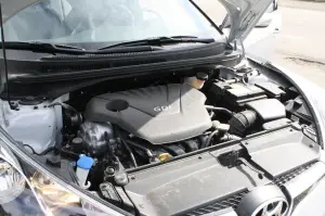 Hyundai Veloster - Test Drive