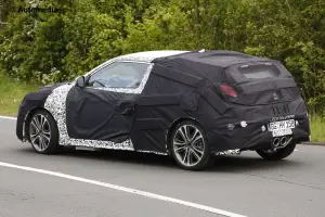 Hyundai Veloster Turbo 2015 - Foto spia 14-05-2014