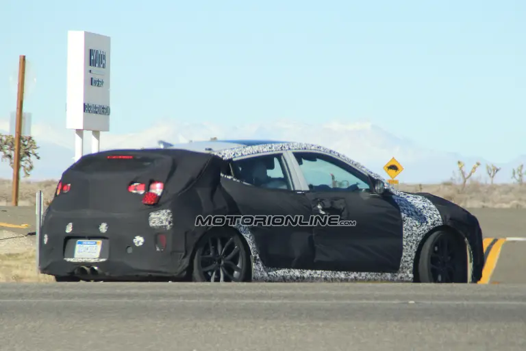 Hyundai Veloster Turbo 2019 - Foto spia 28-01-2017 - 1