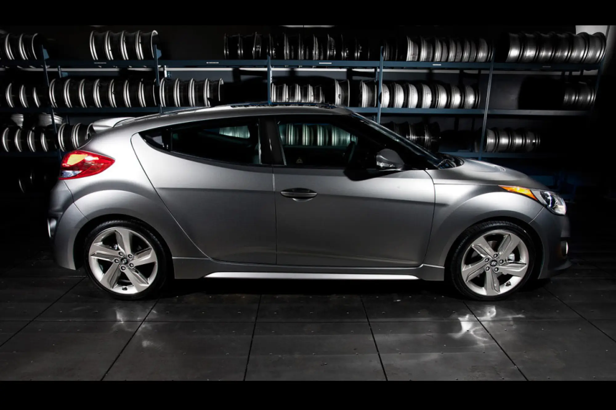 Hyundai Veloster Turbo prime immagini - 2