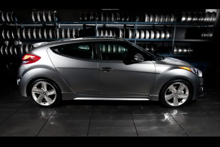 Hyundai Veloster Turbo prime immagini - 2