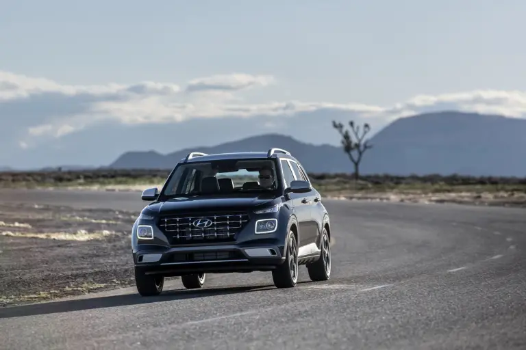 Hyundai Venue - 25